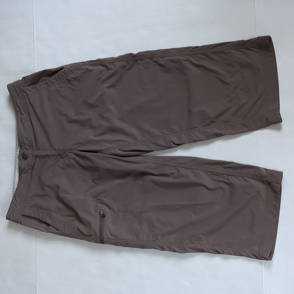 L.L. Bean Comfort Trail Nylon Crop Pants 8P Gray